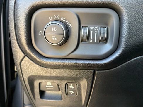 Used 2025 RAM 1500 Big Horn image 21