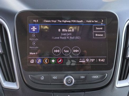 Used 2025 Chevrolet Malibu LT FWD image 16