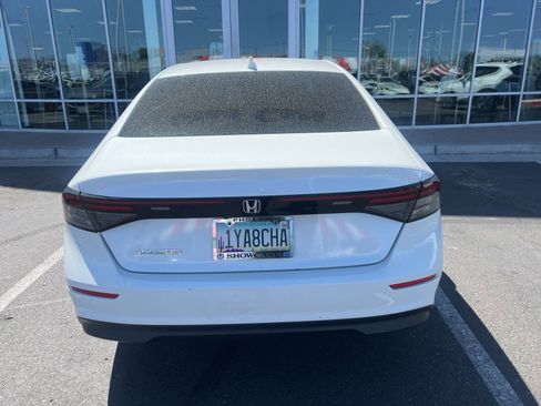 Used 2023 Honda Accord EX image 3