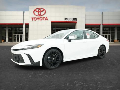 New 2026 Toyota Camry SE image 14