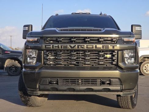 Used 2022 Chevrolet Silverado 2500 Custom w/ Custom Value Package image 14