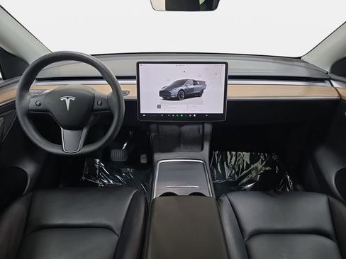 Used 2023 Tesla Model Y Long Range AWD/4WD image 10