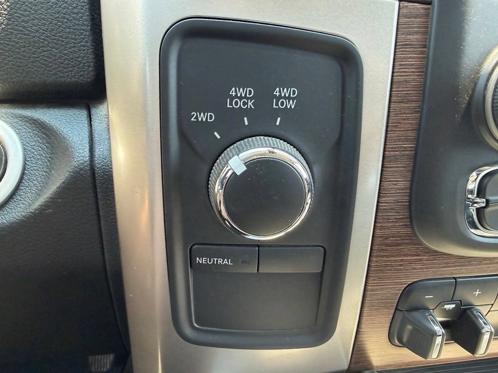 Used 2017 RAM 3500 Laramie w/ Sport Appearance Group AWD/4WD image 14