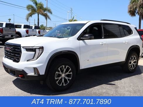 New 2026 GMC Acadia AT4 w/ Luxury Package AWD/4WD image 4