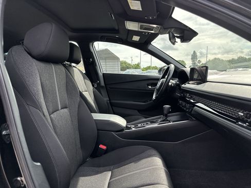 Used 2025 Honda Accord Sport image 23