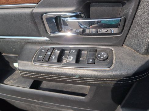Used 2014 RAM 2500 Laramie AWD/4WD image 16
