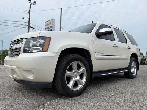 Used 2008 Chevrolet Tahoe LTZ w/ LTZ Preferred Equipment Group AWD/4WD image 2