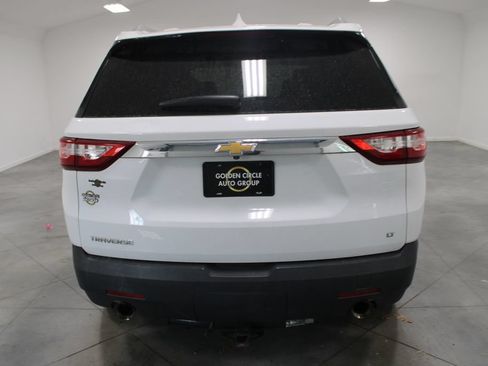 Used 2018 Chevrolet Traverse LT FWD image 8