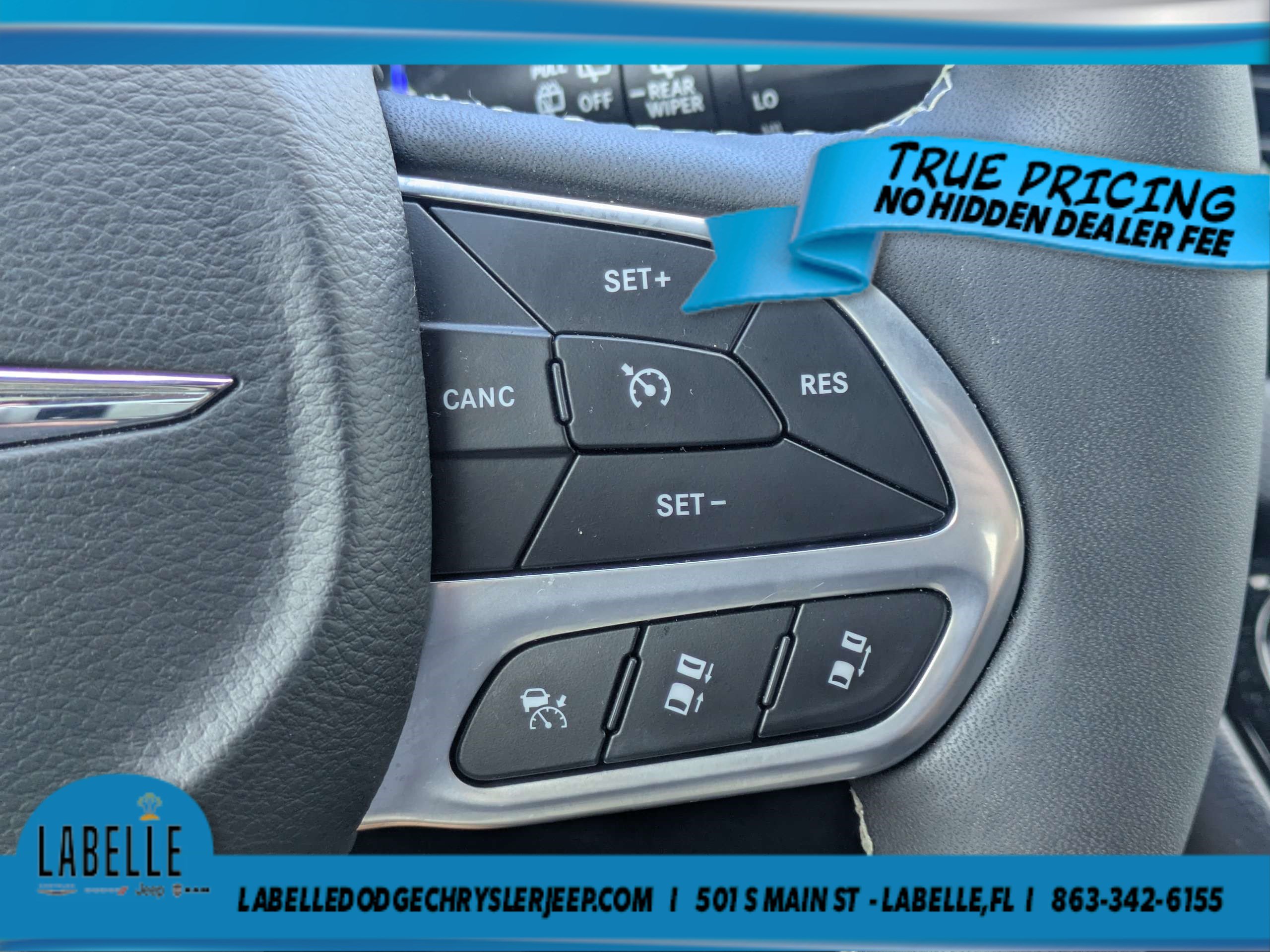 Used 2026 Chrysler Pacifica Select FWD image 22