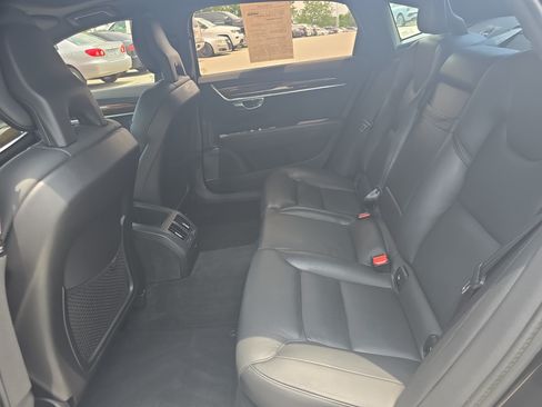 Used 2018 Volvo S90 T6 Momentum w/ Convenience Package AWD/4WD image 12
