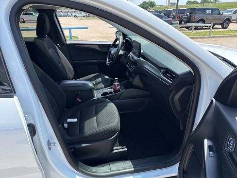 Used 2025 Ford Escape Active image 14