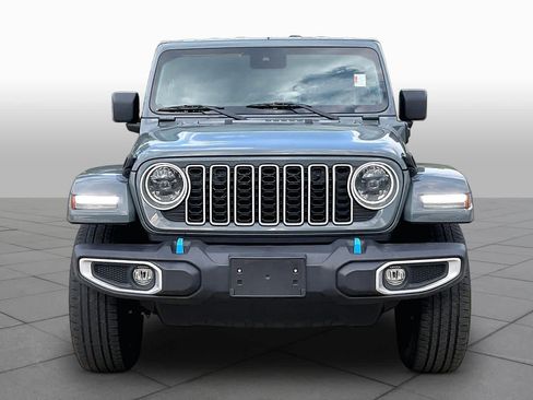 Used 2024 Jeep Wrangler Unlimited Sahara w/ Safety Group AWD/4WD image 4