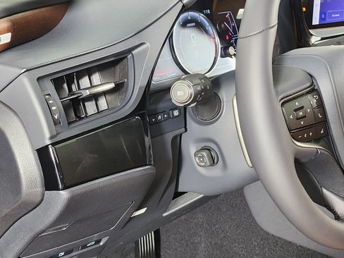 New 2025 Lexus ES 350 w/ Premium Package image 20