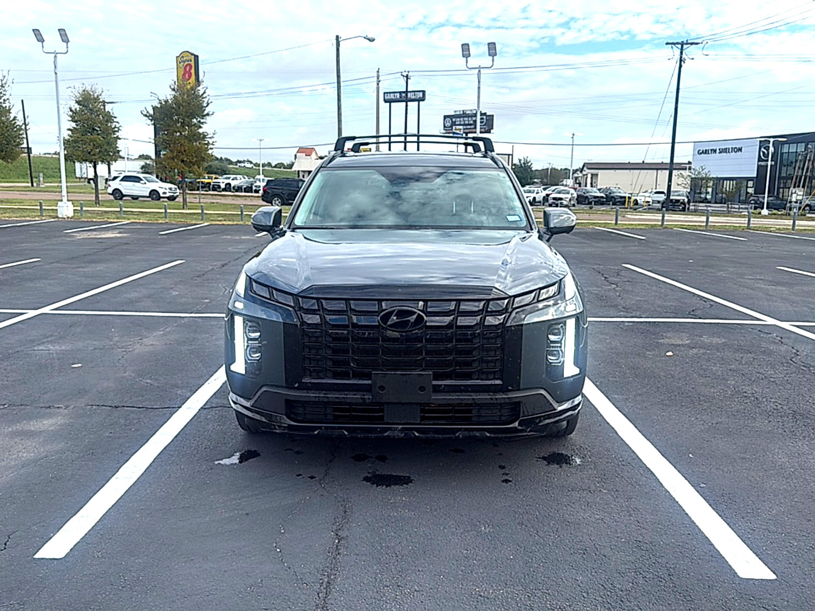 Used 2025 Hyundai Palisade XRT FWD image 3
