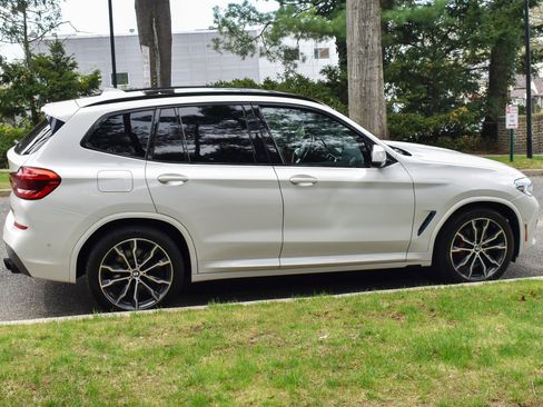 Used 2021 BMW X3 M40i w/ Executive Package image 9