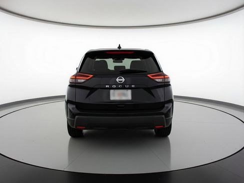 Used 2025 Nissan Rogue SV image 7