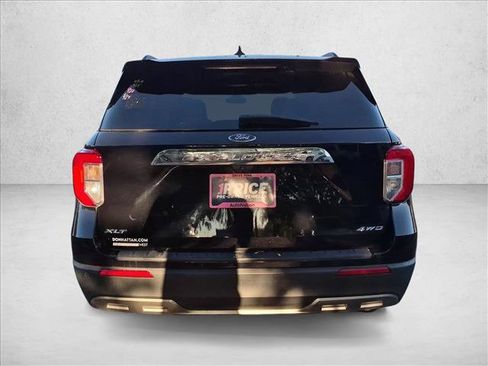 Certified 2021 Ford Explorer XLT w/ Equipment Group 202A AWD/4WD image 6