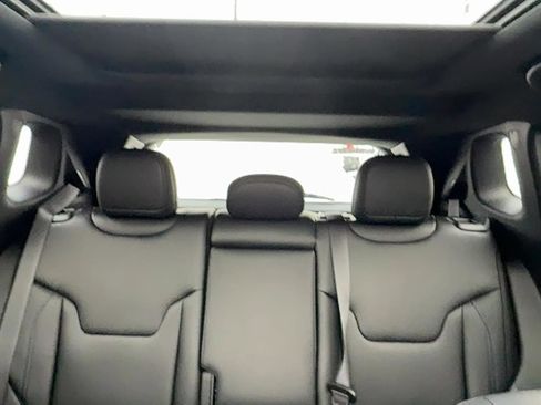 New 2026 Jeep Compass Limited image 9