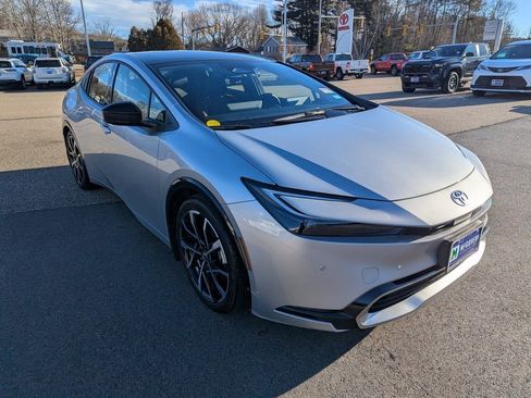 Used 2026 Toyota Prius Plug-In Hybrid image 8
