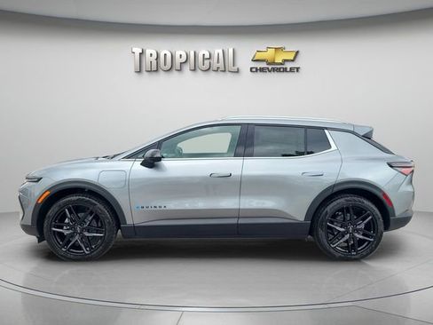 New 2026 Chevrolet Equinox EV LT image 4