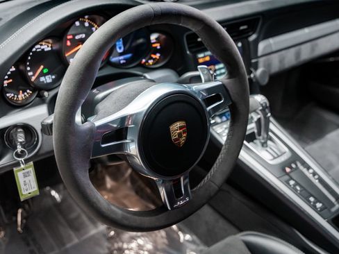 Used 2015 Porsche 911 GT3 image 51