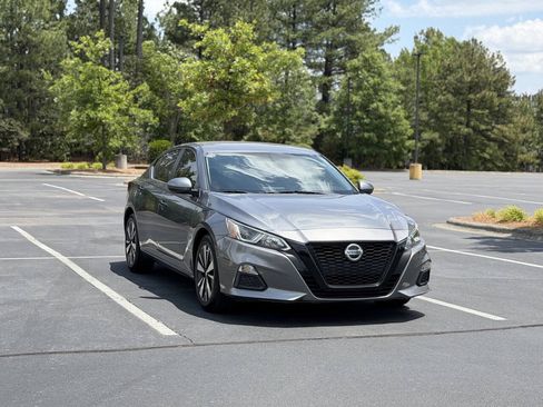Used 2020 Nissan Altima 2.5 S FWD image 1