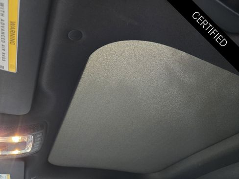 Certified 2021 Mercedes-Benz GLA 250 image 23