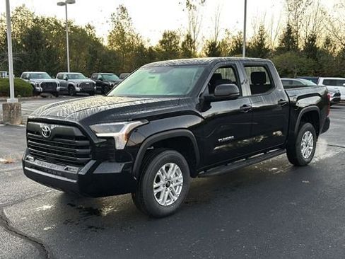 New 2026 Toyota Tundra SR5 image 3