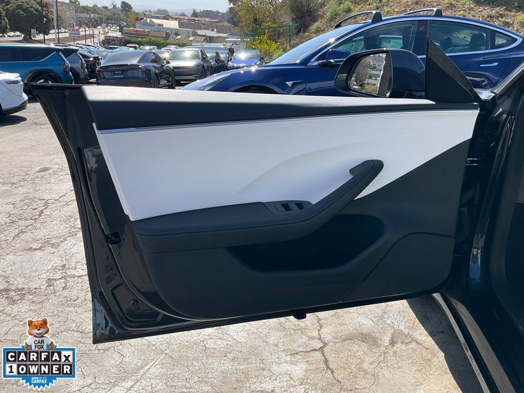 Used 2024 Tesla Model 3 Long Range RWD image 23