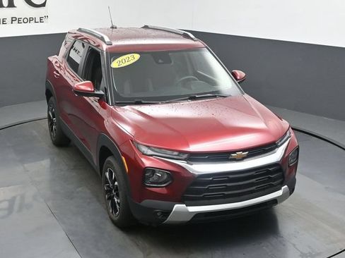 Used 2023 Chevrolet TrailBlazer LT AWD/4WD image 41