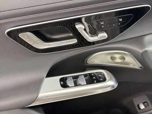New 2026 Mercedes-Benz E 450 4MATIC Sedan image 21