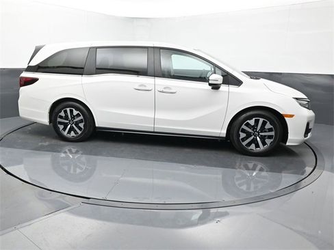 Used 2025 Honda Odyssey EX-L image 6