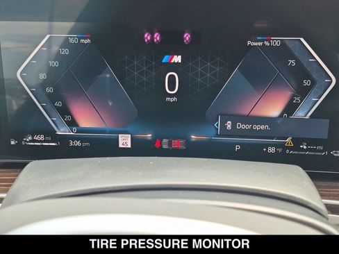New 2026 BMW X5 xDrive50e w/ M Sport Package AWD/4WD image 10