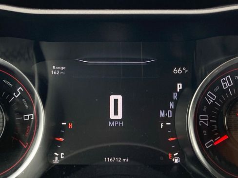 Used 2018 Dodge Challenger SXT RWD image 15