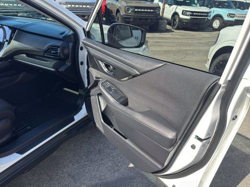 Used 2022 Subaru Outback Premium image 32