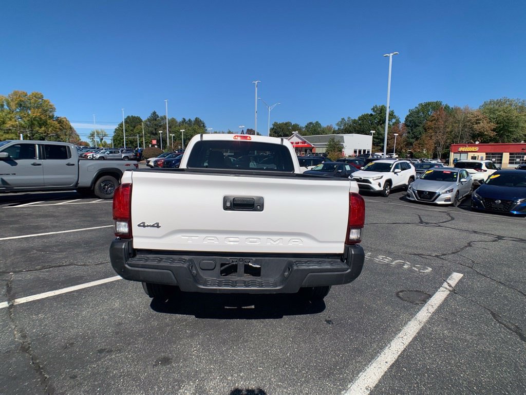 Used 2023 Toyota Tacoma SR AWD/4WD image 5