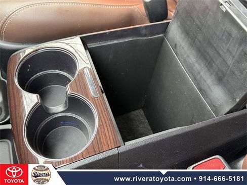 Used 2018 Toyota Sienna Limited Premium image 16