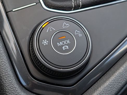 Certified 2023 Volkswagen Tiguan S AWD/4WD image 30