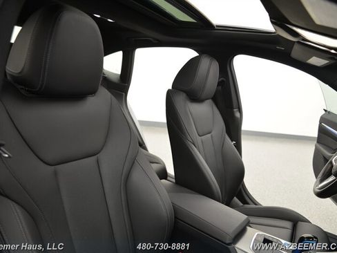 Used 2022 BMW i4 eDrive40 w/ M Sport Package image 22