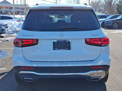 Certified 2022 Mercedes-Benz GLB 250 4MATIC image 5
