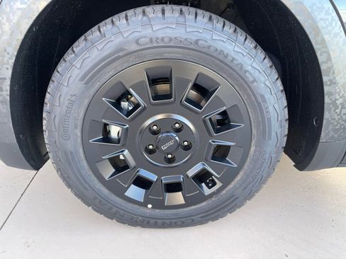 New 2025 Hyundai Ioniq 5 XRT image 23