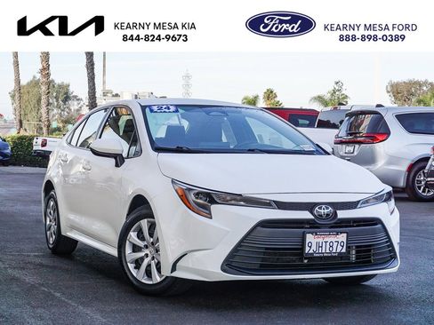 Used 2024 Toyota Corolla LE image 1