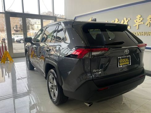 Used 2025 Toyota RAV4 XLE w/ Convenience Package image 4