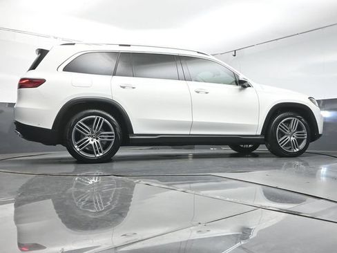 Used 2026 Mercedes-Benz GLS 450 4MATIC image 42