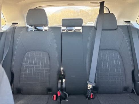 Certified 2026 Honda HR-V LX image 21