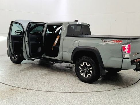 Used 2023 Toyota Tacoma TRD Off-Road image 11