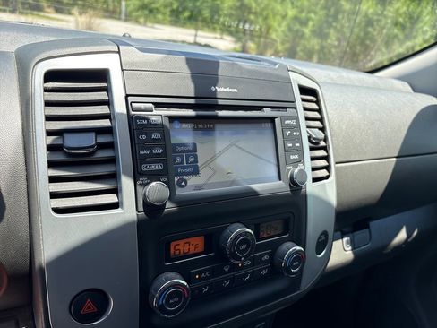 Used 2019 Nissan Frontier PRO-4X AWD/4WD image 18