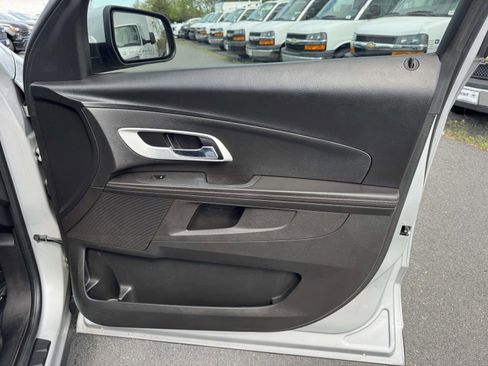 Used 2011 Chevrolet Equinox LT w/ Driver Convenience Package image 27