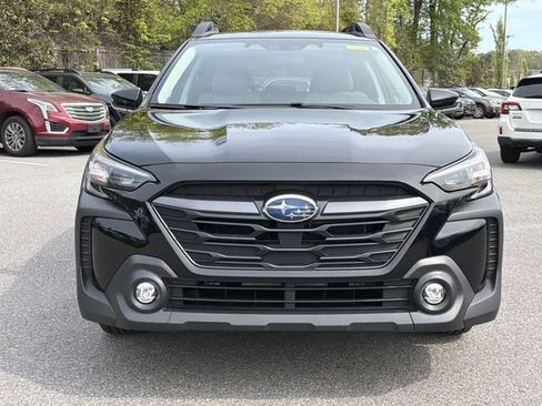 Certified 2025 Subaru Outback Premium AWD/4WD image 8