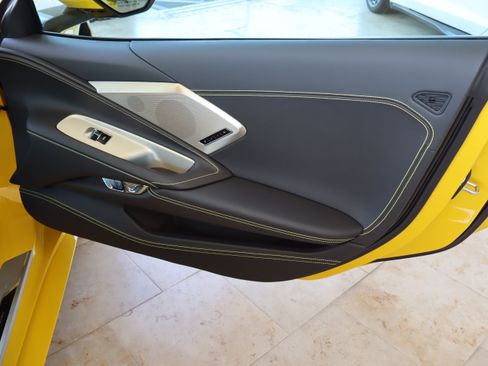 Used 2026 Chevrolet Corvette Stingray Premium Conv w/ Z51 Performance Package RWD image 31